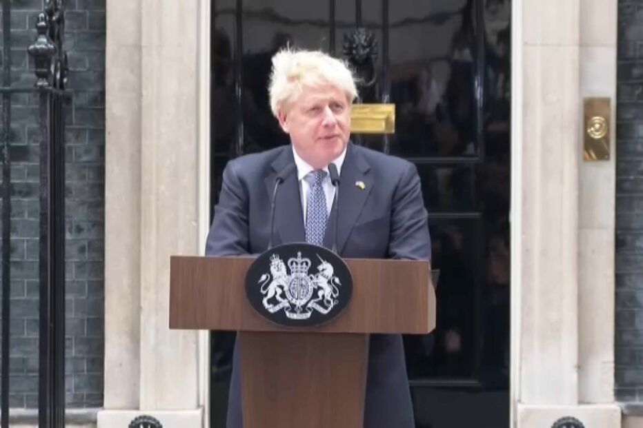 Boris Johnson pede demissão: “Na política, ninguém é indispensável”