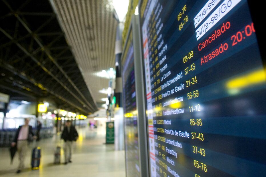 aeroporto, voos cancelados