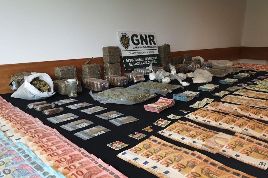 GNR deteve 20 pessoas por tráfico de droga nos distritos de Aveiro e Porto