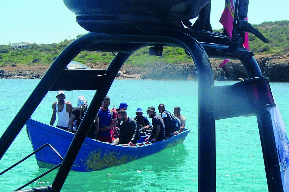 Polícia Marítima, ‘Operação Themis’, migrantes, Itália