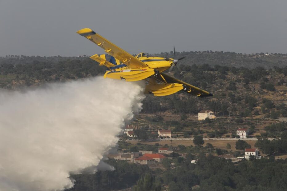 Aviões anfíbios FireBoss, incêndio, fogos