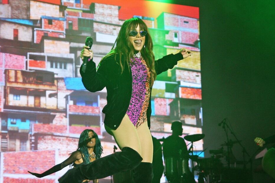Anitta no festival Marés Vivas