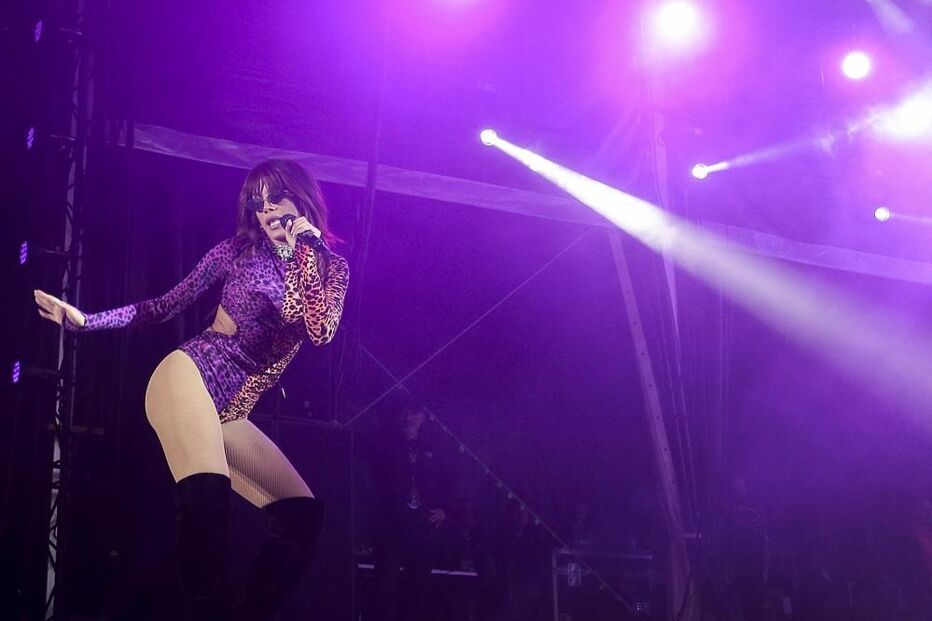 Anitta no festival Marés Vivas