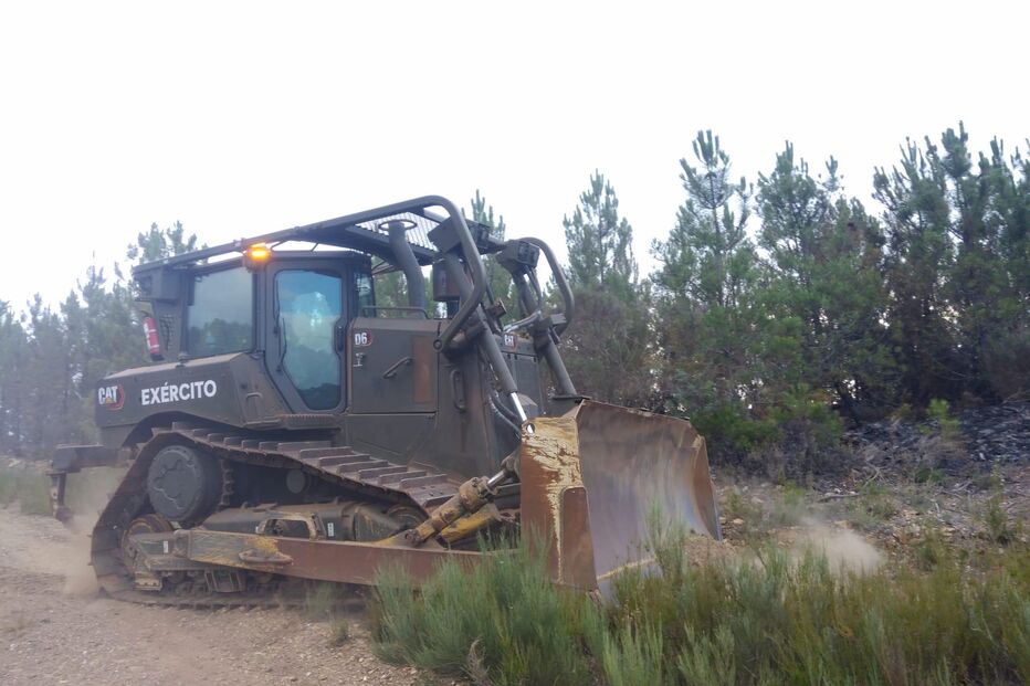 Forças Armadas reforçam combate aos fogos