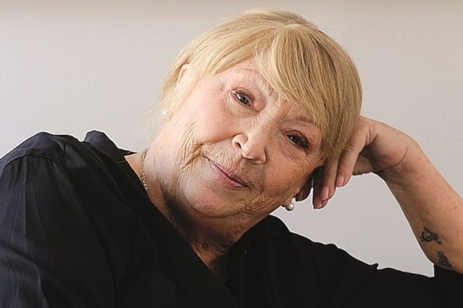 Ana Bola comentou notícias  sobre o patrão