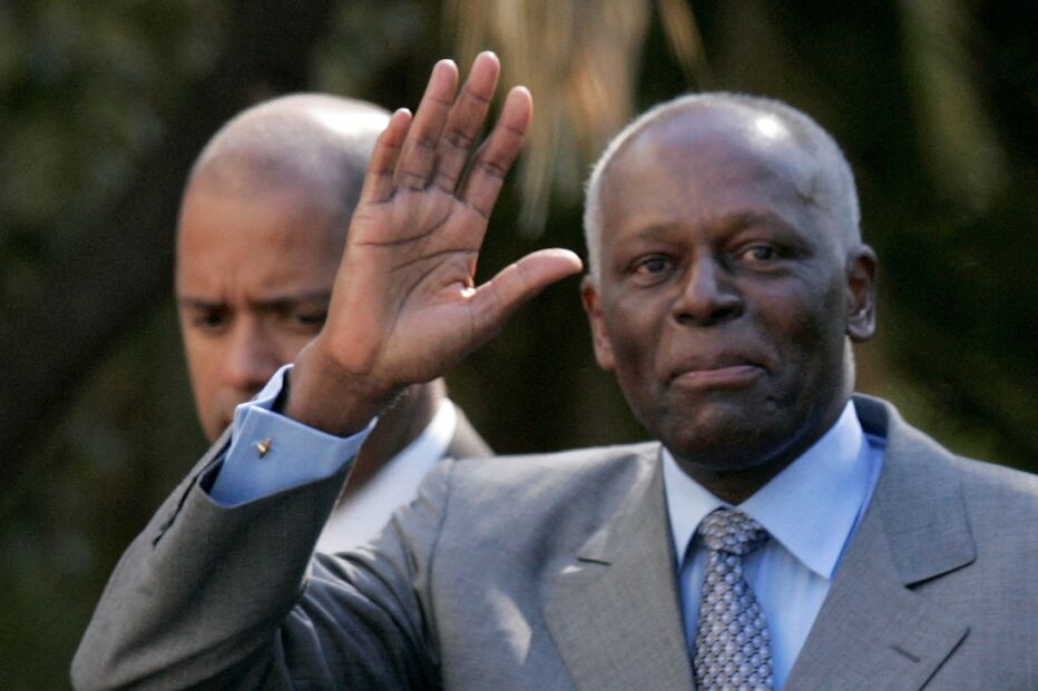 José Eduardo dos Santos, África, Angola