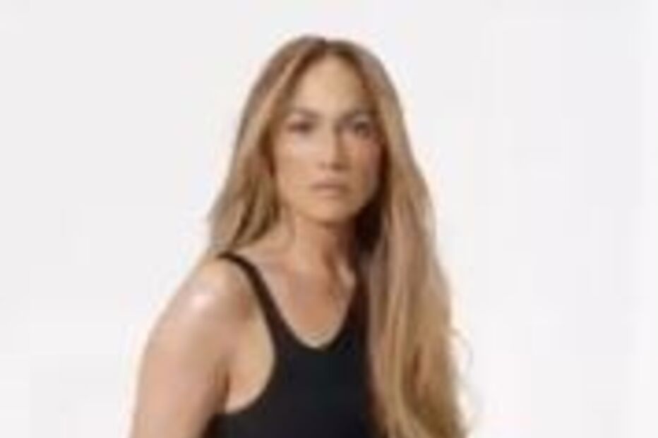 Jennifer Lopez lança nova linha de produtos para o corpo