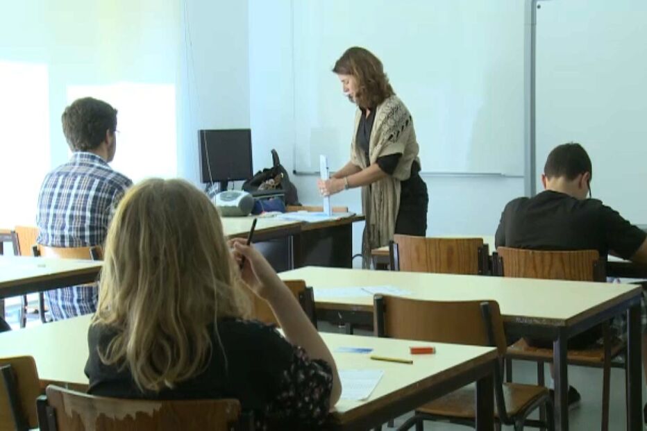 Fenprof acusa Governo de discriminação e exige aumentos iguais aos dos técnicos superiores