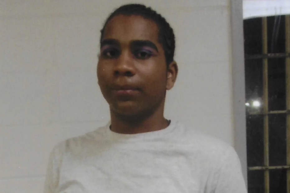 Demi Minor, transgenero, presa