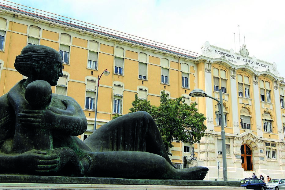 Maternidade Alfredo da Costa, em Lisboa, é uma das unidades que vão sofrer constrangimentos no bloco de partos nos próximos dias 