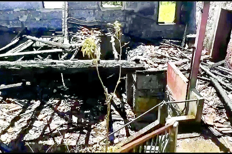 casa, incêndio, chamas