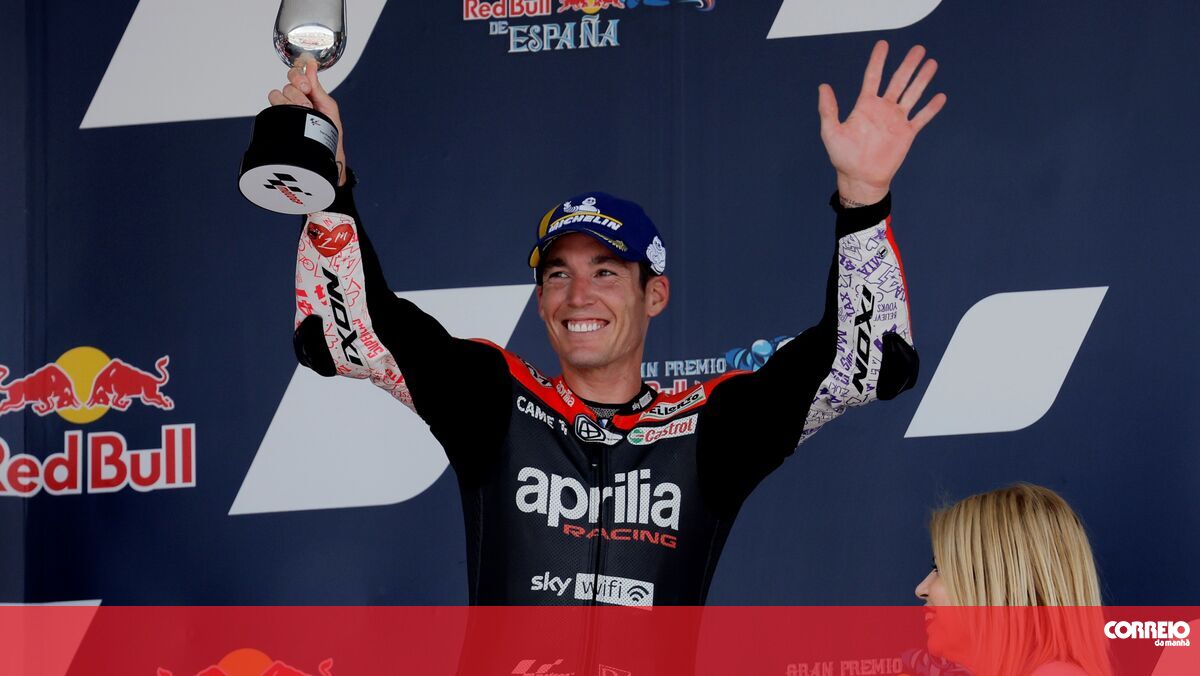 MotoGP rider Alex Espargaro has broken heel but avoids surgery