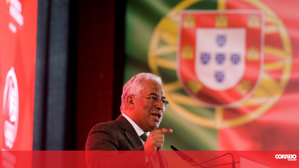 António Costa has five houses and is about to buy another one, and the Minister of Economy has almost a million euros in the bank.  The Minister for Parliamentary Affairs has a debt to the bank of more than 500 thousand euros.