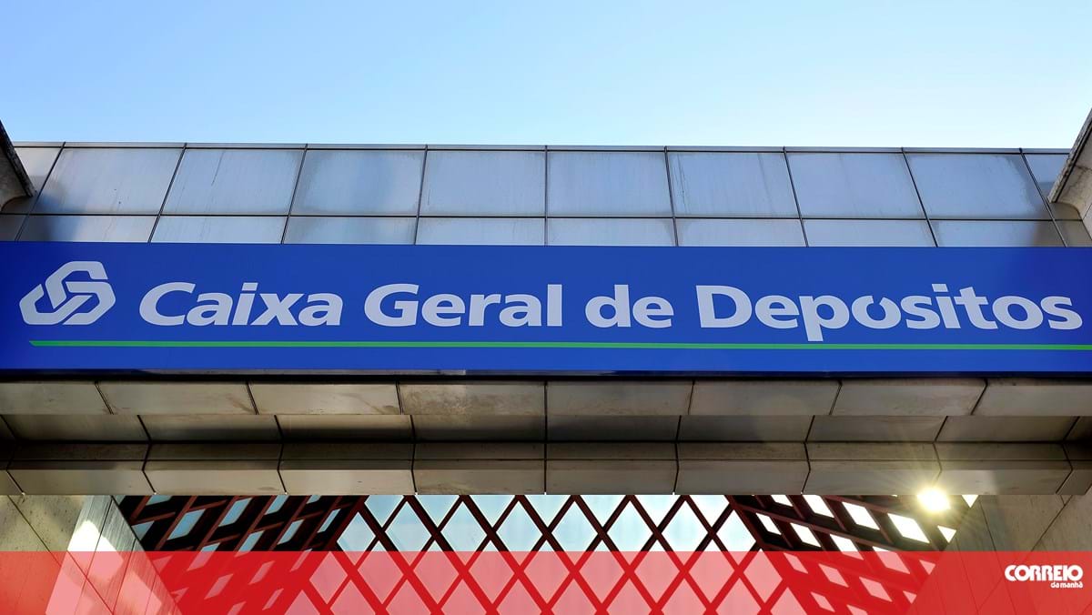 Grupo distrai funcionário e assalta banco em Palmela. Assaltantes em fuga