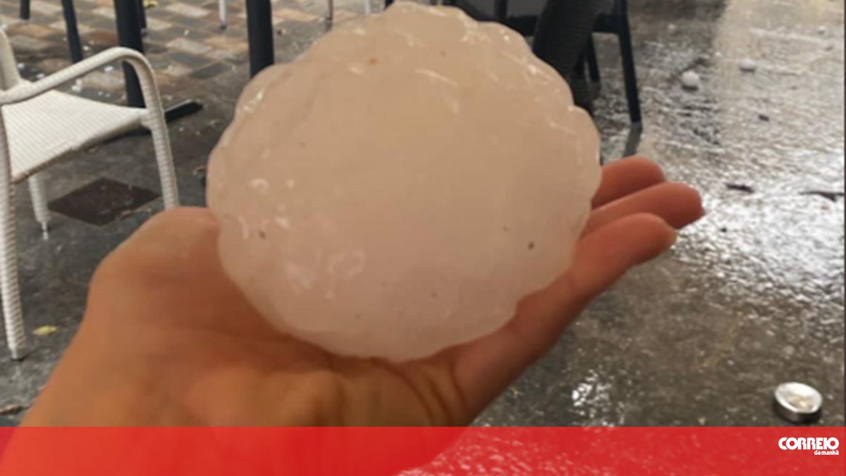 Child dies after hail strike in Spain Bad weather affected the entire Girona area on Tuesday night.