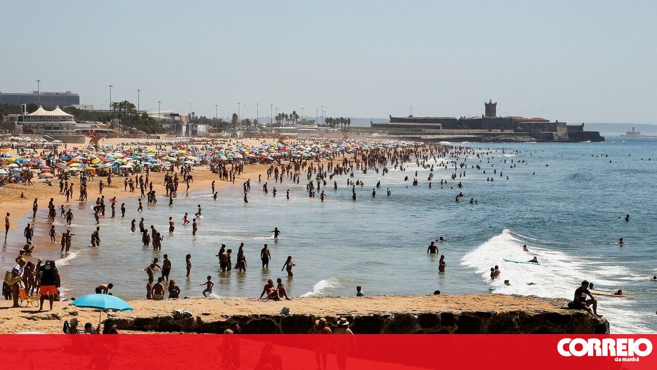 Bathing season starts this Friday at 13 beaches in Cascais and four in Madeira