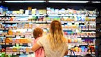 Portugueses com dificuldades na ida ao supermercado devido à inflação. Veja os preços dos alimentos