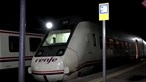 10 passageiros feridos ao sair de comboio parado devido a incêndio em Espanha