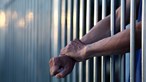 Condenado a 13 anos de cadeia padrasto violador que engravidou enteada de 13 anos