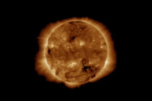 Imagem do Sol, captada pelo observatório da NASA é parecida com a foto de um chouriço publicada pelo cientista