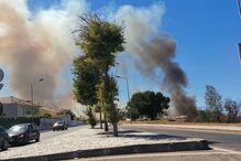 Incêndio deflagra junto ao centro comercial Almada Forum