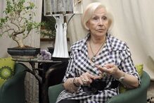 Aos 91 anos 'amiga' Olga sofre forte AVC
