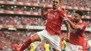 Festa do golo incendeia a Luz: Benfica arranca época com vitória sobre o Arouca