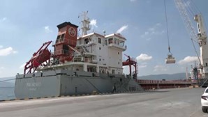 Primeiro navio da ONU com cereais pronto para partir