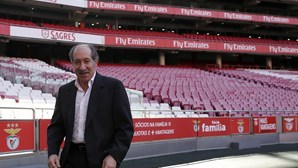 Benfica retira camisola 10 esta época em homenagem a Chalana