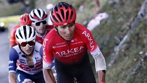 Ciclista Nairo Quintana desclassificado da Volta a França após teste positivo no controlo antidoping