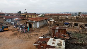 Descobertos 20 corpos mumificados no interior de um prédio no sul da Nigéria