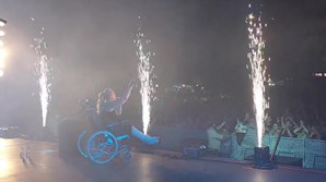 Micaela atuou nas festas do Bodo, em Pombal, numa cadeira de rodas