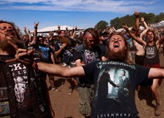 A pacata vila de Wacken, no norte da Alemanha, volta a acolher aquele que é considerado o maior festival de heavy metal do mundo
