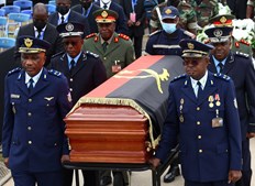 Cortejo fúnebre do ex-Presidente angolano 