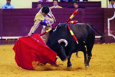 Morante de la Puebla mostrou a sua classe e elegância na arena 