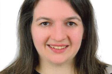 Professora condenada por matar noivo com gelo seco na véspera do casamento quer ser mãe na cadeia