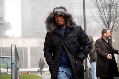 Membro de claque do Benfica que matou italiano entrega-se na cadeia 