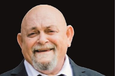 António Santos, 58 anos