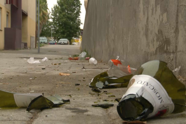 Jovem de 21 anos baleado na perna à porta de casa em Loures