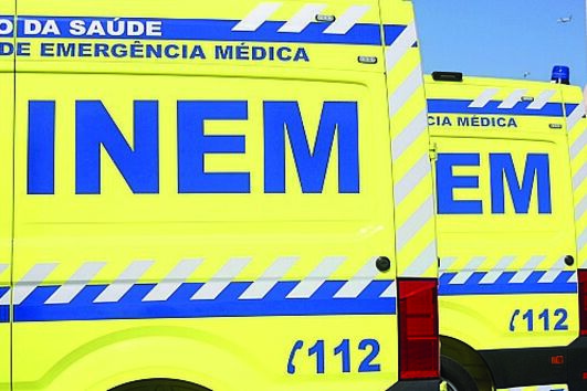 Grávida deu à luz dentro de ambulância do INEM na A22 a caminho do Hospital de Portimão