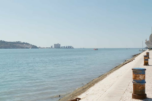 Encontrado corpo de homem a boiar no rio Tejo em Belém