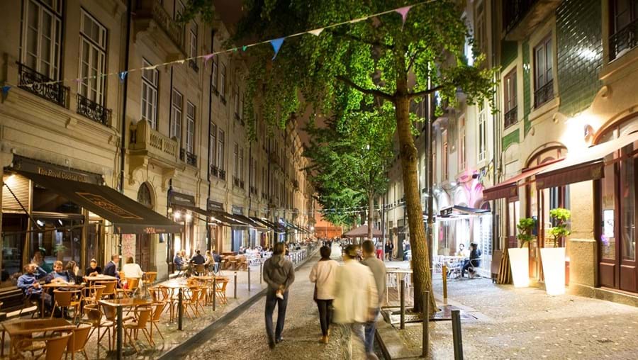 Zona das Galerias de Paris é uma das mais badaladas da noite do Porto e onde se concentram centenas de pessoas 