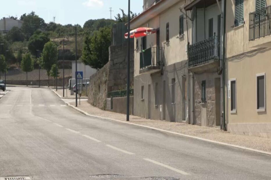 'Corpos dos jovens estavam espalhados pela estrada': Noite de diversão acaba em tragédia