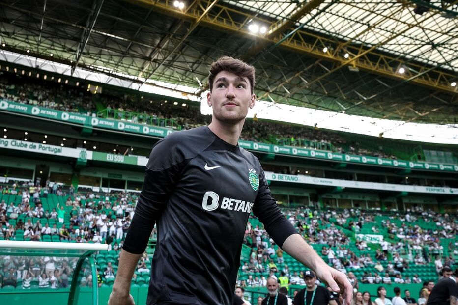 Franco Israel chegou a Alvalade oriundo da Juventus, onde apenas jogou nos sub-23