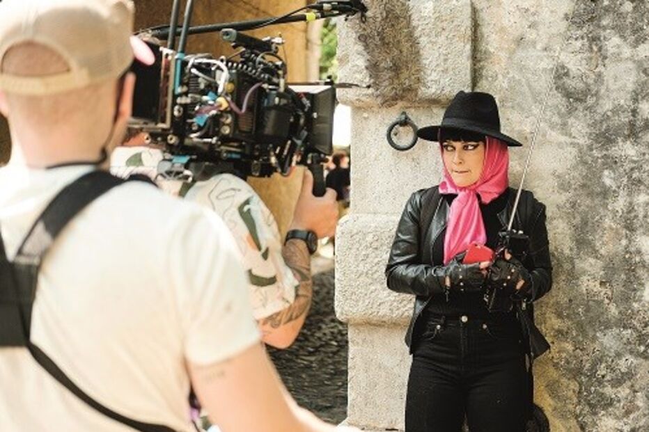 Gabriela Barros na pele de Filipa, a gémea malvada de ‘Pôr do Sol’