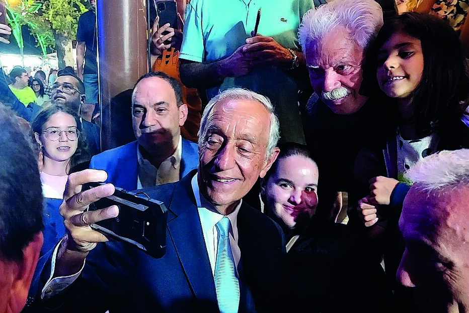 Marcelo Rebelo de Sousa esteve esta quinta-feira à noite na Feira de São Mateus 