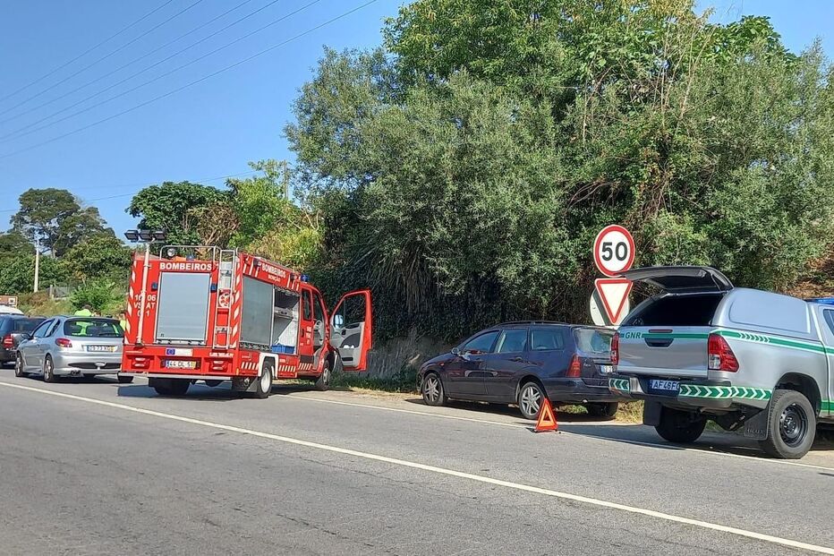 choque em cadeia, Monção, acidente, criança ferida