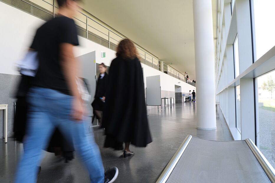 universitários, ensino superior