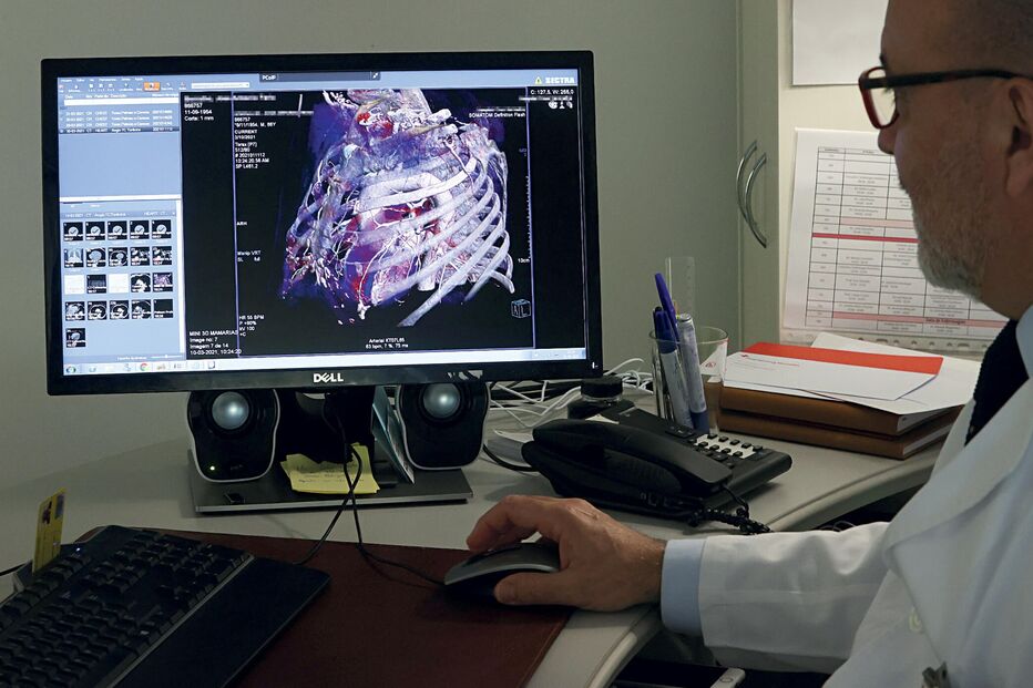 2022-08-11_11_08_12 web-C-STUDIO_15749_P20-21_Page_1_Image_0006 (1).jpg