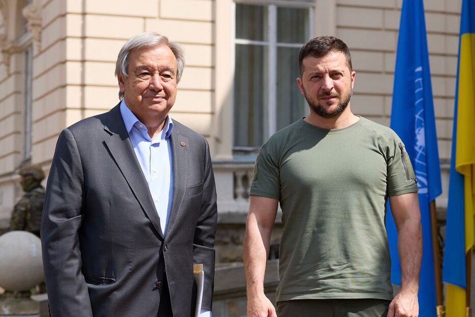 António Guterres, secretário-geral das Nações Unidas, visitou o Presidente ucraniano, Volodymyr Zelensky, em Lviv